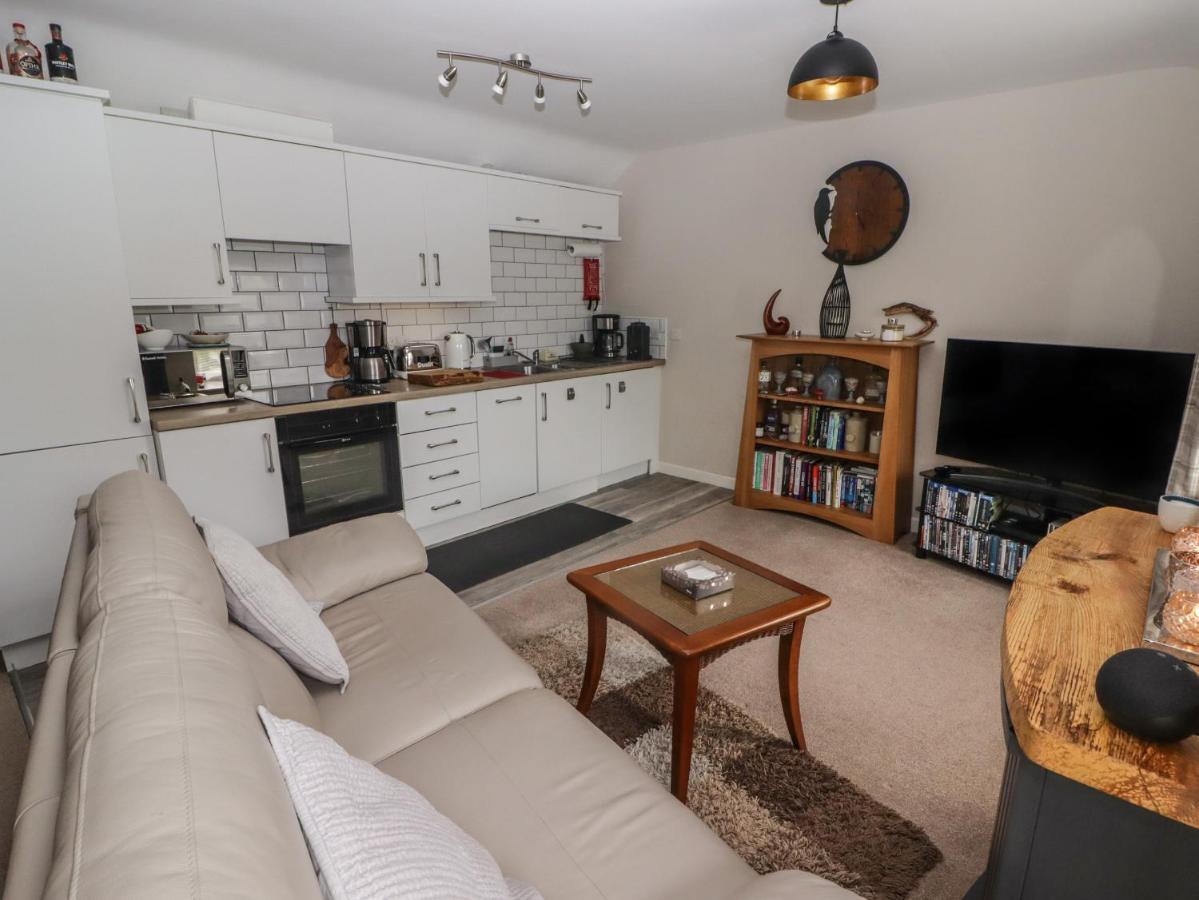 Daffodil Apartment تينبي المظهر الخارجي الصورة