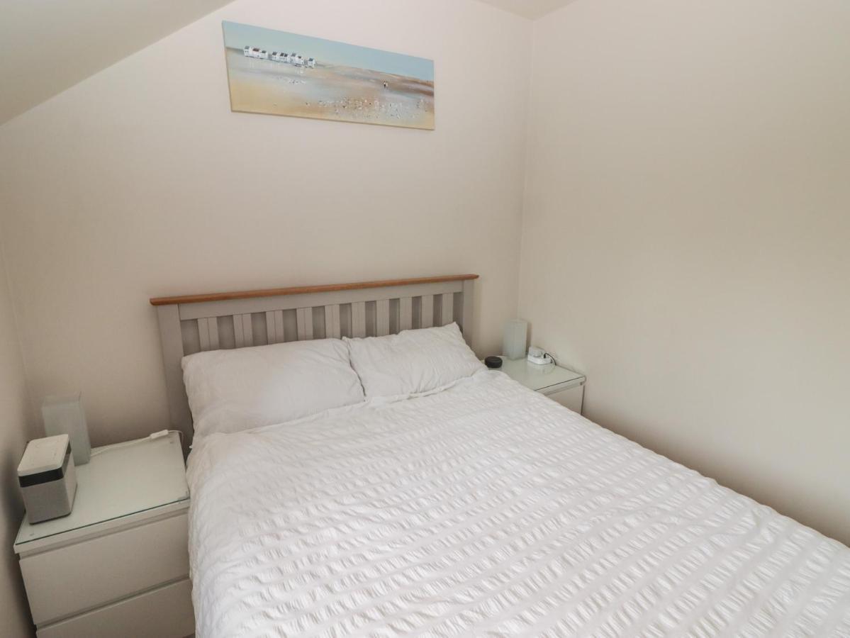 Daffodil Apartment تينبي المظهر الخارجي الصورة