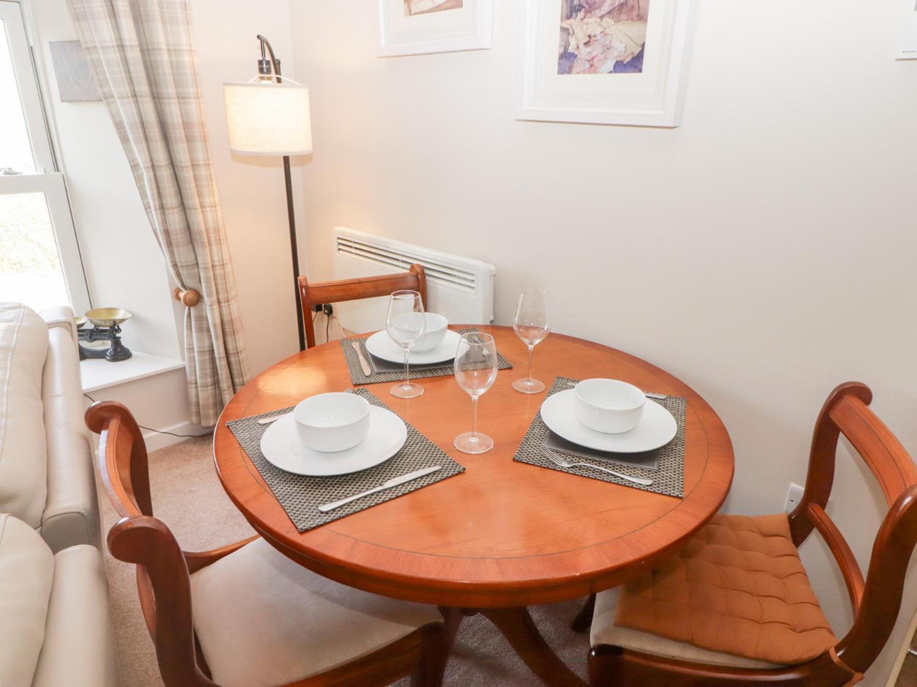 Daffodil Apartment تينبي المظهر الخارجي الصورة