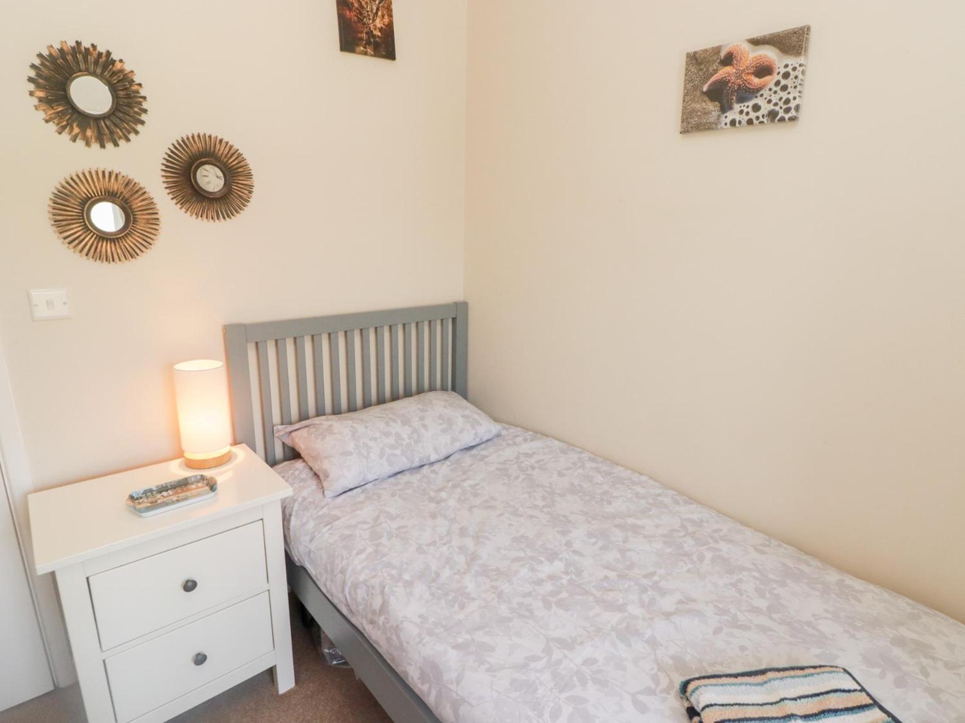 Daffodil Apartment تينبي المظهر الخارجي الصورة